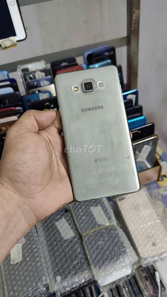 Samsung A7 2015, 16gb, nghe gọi, zalo Facebook . Mua bán Điện thoại tại Quận Gò Vấp Tp Hồ Chí Minh được đăng bởi A LONG   nhận thanh toán THẺ TÍN DỤNG hình 1