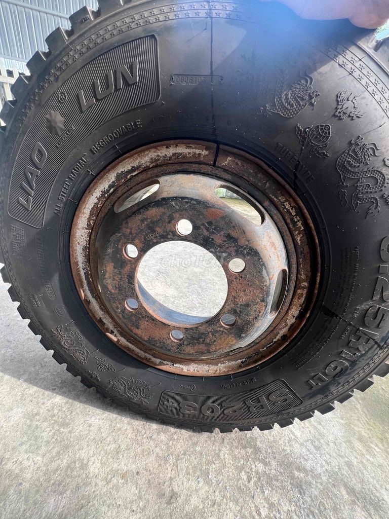 lốp 825-16 lướt. Mua bán Phụ tùng xe tại Huyện Chợ Mới An Giang được đăng bởi Nguyễn Thành Lợi hình 3