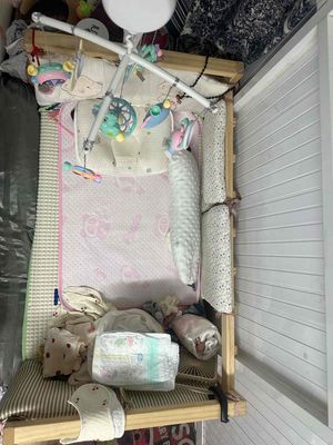 nôi mini cho bé rất gọn. Mua bán Mẹ và bé tại Quận 3 Tp Hồ Chí Minh được đăng bởi Tin