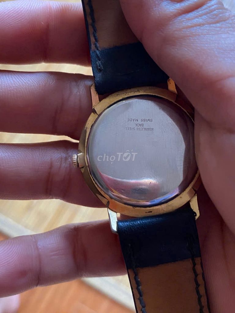 Bán 2 con đồng hồ  cơ Thuỵ sỹ và Nhật quá ngon