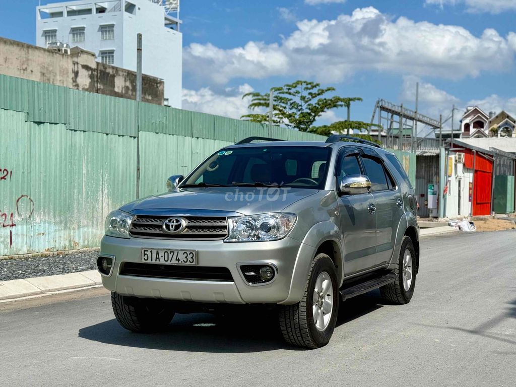 🆘🆘🆘FORTUNER 2.5G 10/2011 Số Sàn XE ĐẸP ZIN 99%. Mua bán Ô tô tại Quận Bình Tân Tp Hồ Chí Minh được đăng bởi Ôtô Nhiệm Nguyễn hình 3