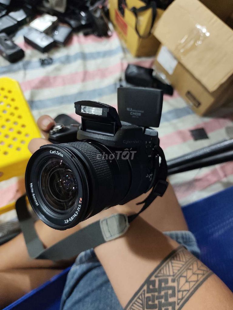 Máy ảnh Sony Cyber-shot Đen. Mua bán Máy ảnh, Máy quay tại Quận Bình Tân Tp Hồ Chí Minh được đăng bởi Ngọc Hiền  hình 1