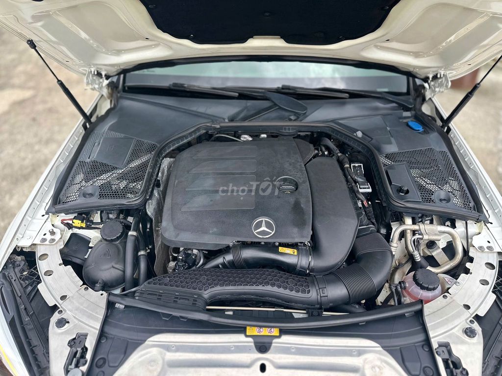 Mercedes Benz C200 2019 - 61000 km. Mua bán Ô tô tại Thành phố Đà Lạt Lâm Đồng được đăng bởi Sỹ Thiên Kim Nguyễn hình 6