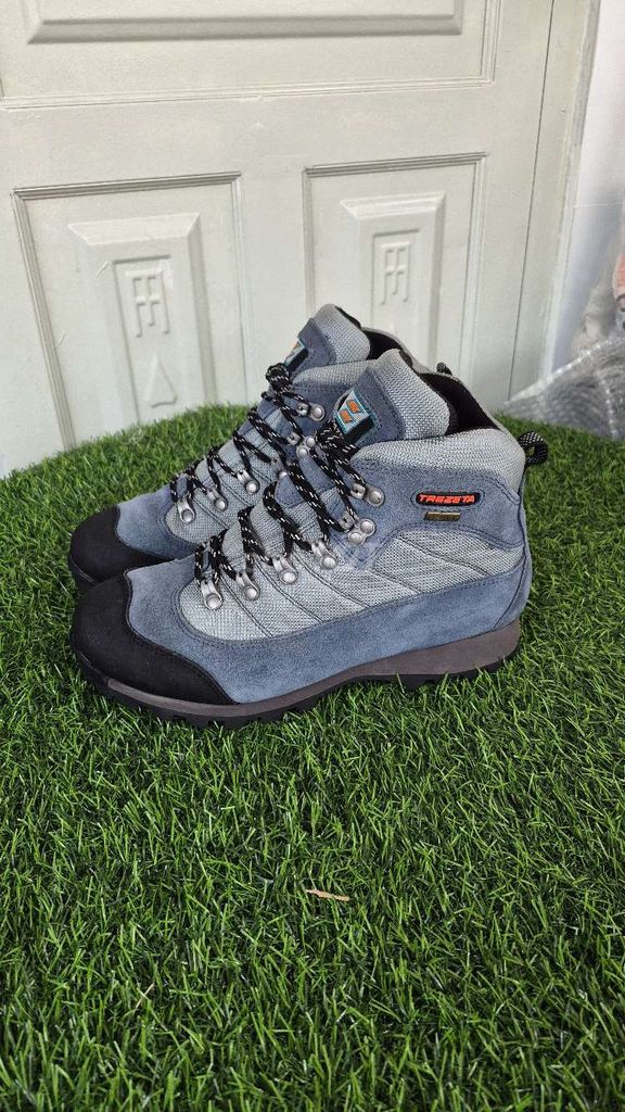 Giày leo núi TREZETA Unisex size 40. Mua bán Đồ thể thao, Dã ngoại tại Huyện Nhơn Trạch Đồng Nai được đăng bởi Túi Si Ngọc Khánh  hình 1