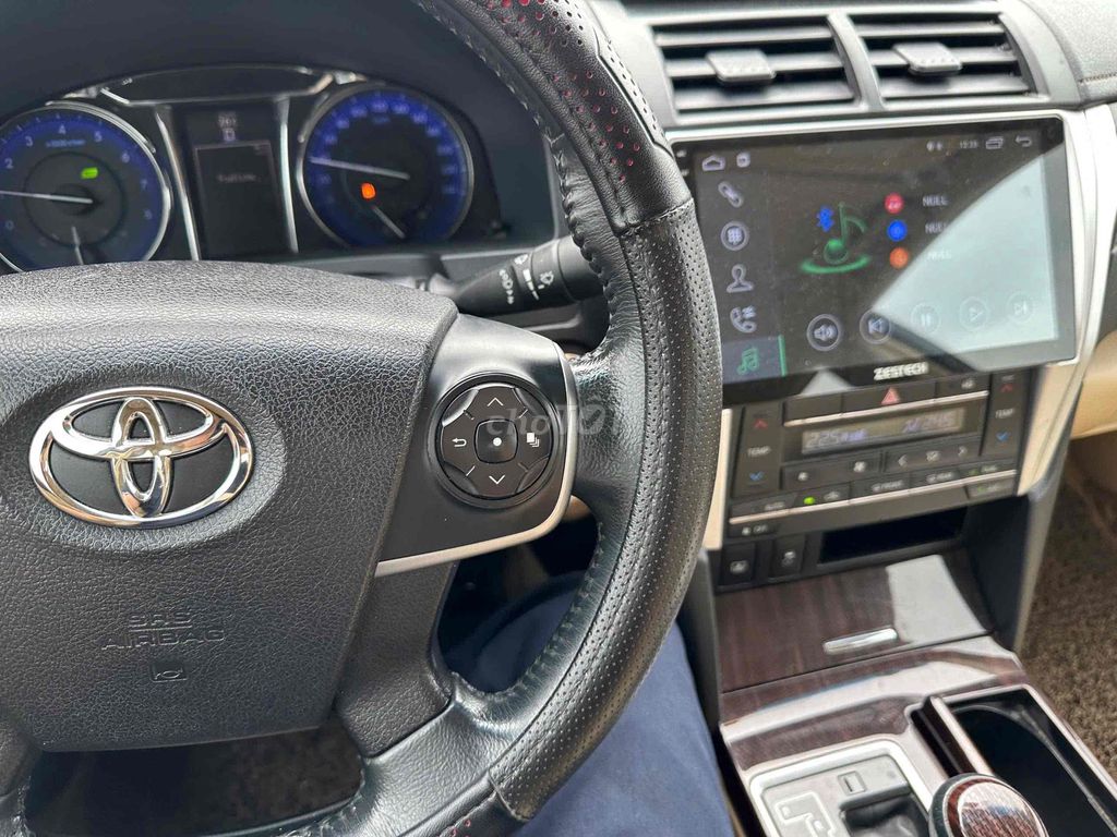 Toyota Camry 2018 2.0E - 90000 km. Mua bán Ô tô tại Quận Cầu Giấy Hà Nội được đăng bởi Tạ Vũ hình 5