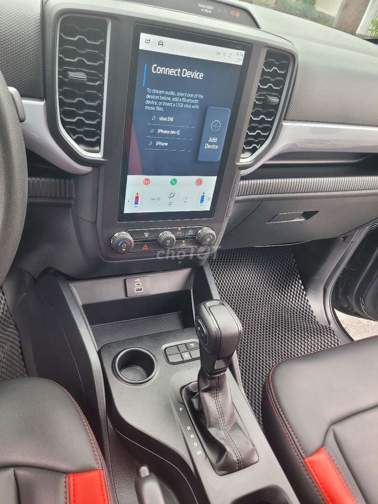 Range 2024 XLS 2.0 4X2 AT - 14000 km. Mua bán Ô tô tại Quận Kiến An Hải Phòng được đăng bởi QUÝ TRẦN AUTO hình 7