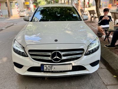 Mercedes-Benz C200 Facelift model 2019 Trắng