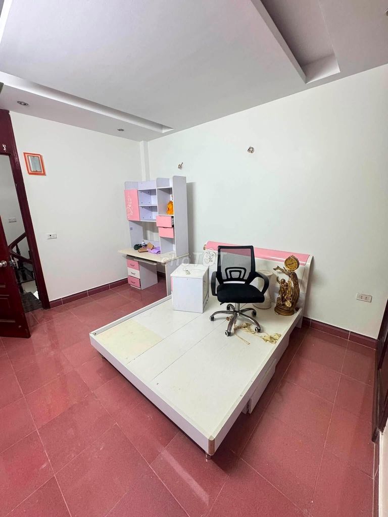 Nhà nguyên căn Xuân La, Tây Hồ, 45m² x 5 tầng, 5PN, 16tr