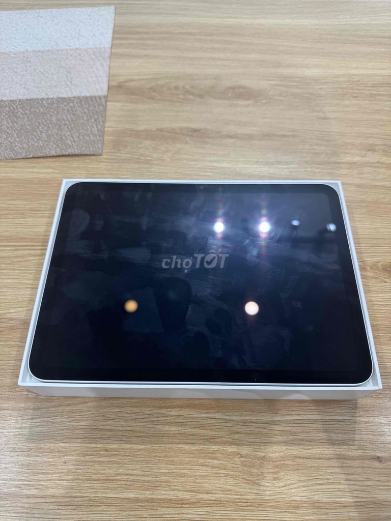 Apple iPad Gen 11 Bạc Đã sử dụng. Mua bán Máy tính bảng tại Quận Thanh Khê Đà Nẵng được đăng bởi Đinh Vui hình 1