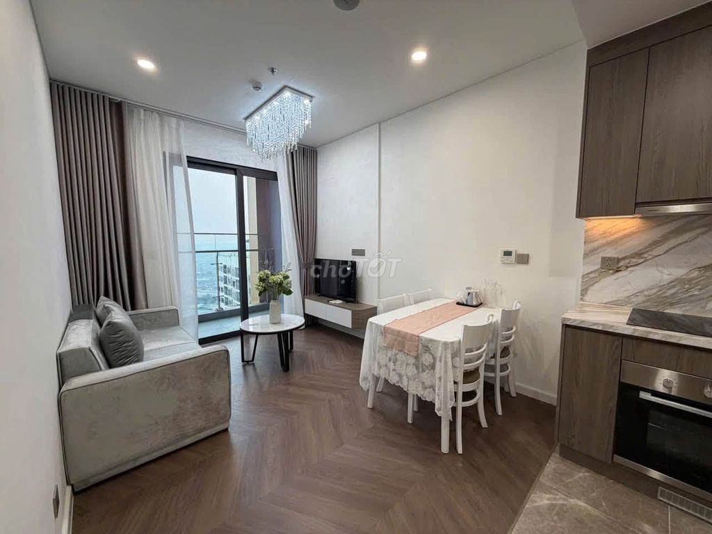 Квартира Lumiere A3 Vinhomes Smart City в аренду полностью меблирована