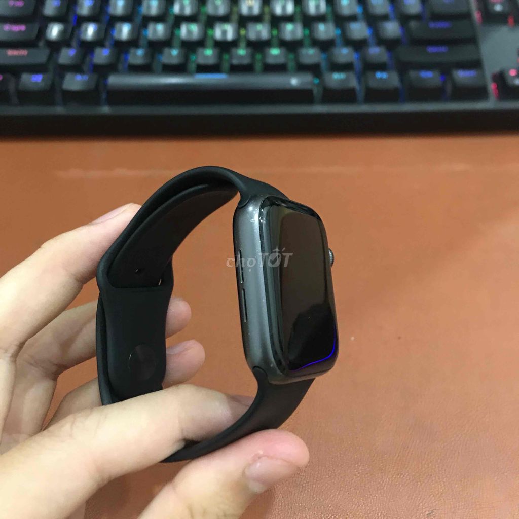 Apple Watch SE 44mm Đen zin full phụ kiện