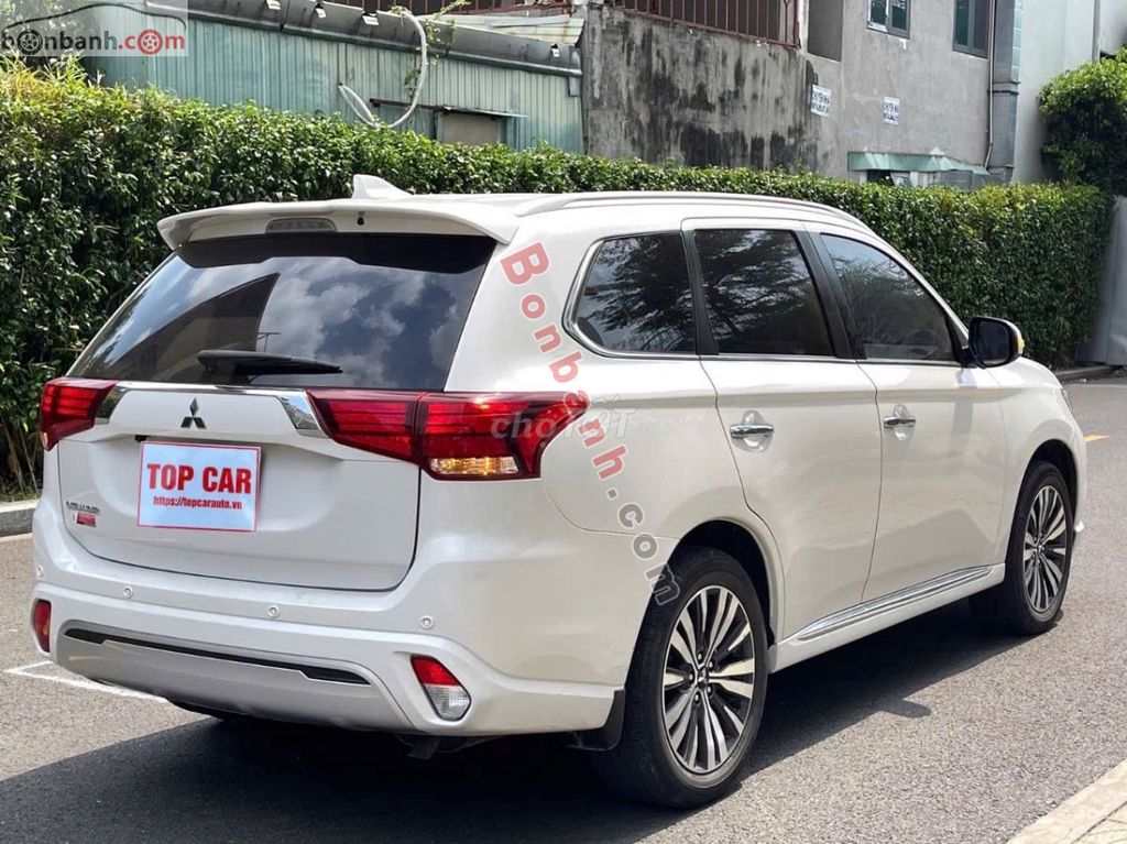 Topcar mới về Oulander cvt sx 2022. Mua bán Ô tô tại Quận Hà Đông Hà Nội được đăng bởi Nguyễn Quang Huy hình 2