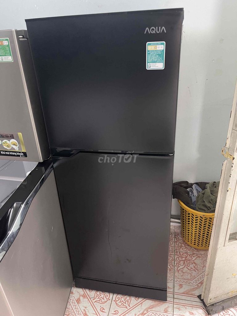Thanh lý tủ lạnh AQUA 143L  zin ko bám tuyết. Mua bán Tủ lạnh tại Quận Bình Thạnh Tp Hồ Chí Minh được đăng bởi Quí Vũ Official hình 1