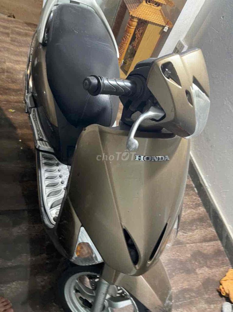 Honda Lead Fi 2011 в оригинале, отличное состояние