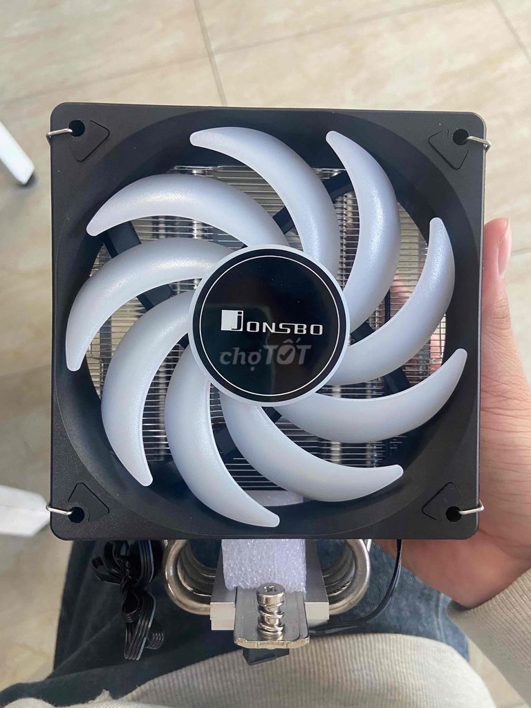 Cần bán quạt tản nhiệt Jonsb CR-1000 EVO RGB