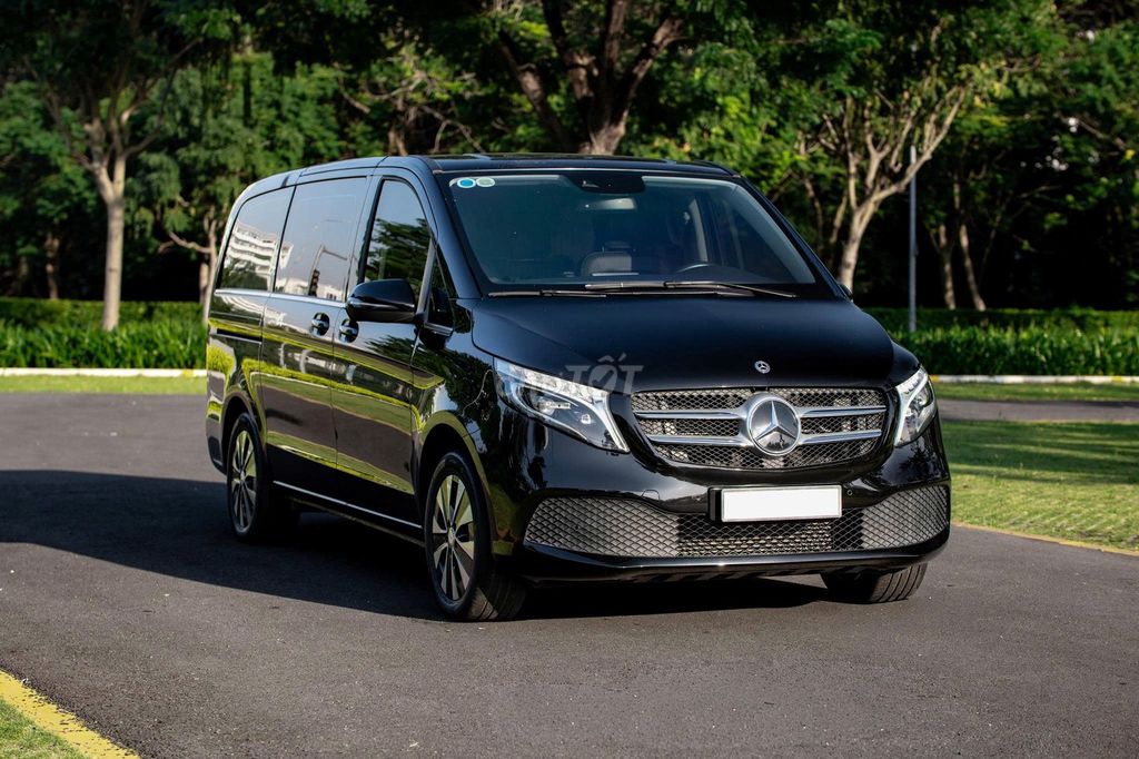 Mercedes-Benz V250 Luxury 2021 - Hỗ Trợ Vay. Mua bán Ô tô tại Quận 1 Tp Hồ Chí Minh được đăng bởi FatCar Auto hình 2