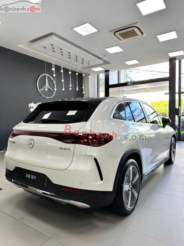 Mercedes Benz EQE 500 4Matic 2024 - 3 Tỷ 200 Triệu. Mua bán Ô tô tại Quận Cầu Giấy Hà Nội được đăng bởi Nguyễn Văn Chung hình 4