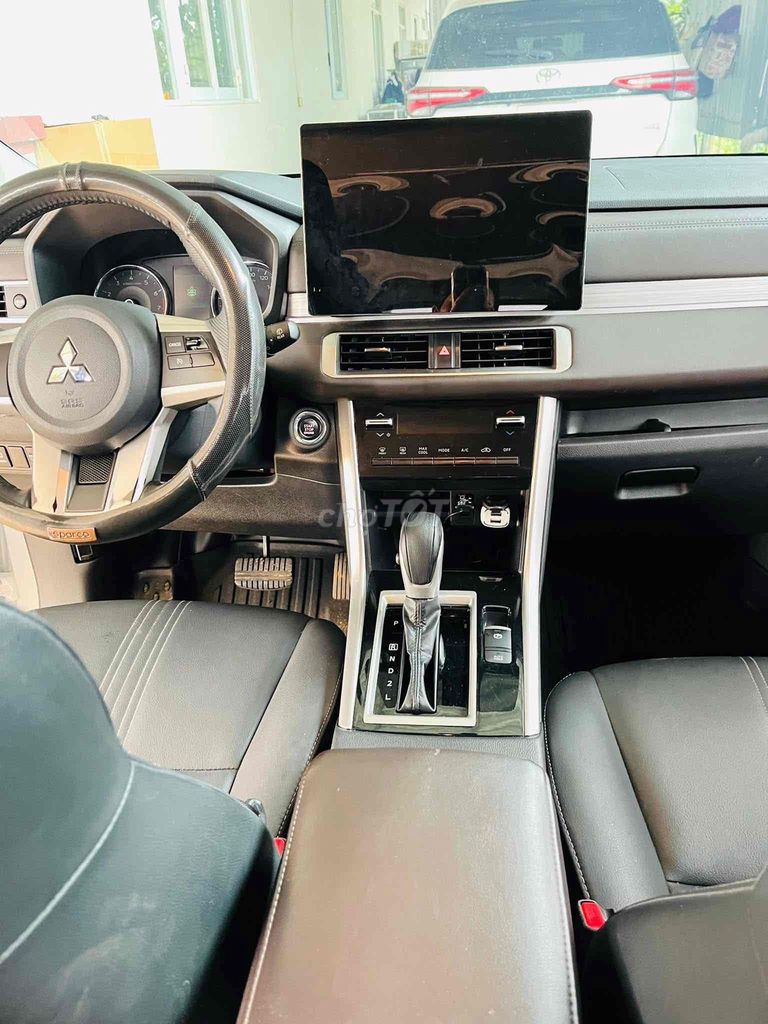 Xpander 2024 Premium 1.5 AT cao cấp - 29000 km. Mua bán Ô tô tại Huyện Krông Năng Đắk Lắk được đăng bởi nguyên vũ hình 2