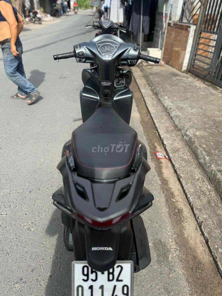 Vision 2022 Bánh lớn B65 GÓP CẦN CCCD ĐỦ 18 TRẢ 0₫. Mua bán Xe máy tại Quận Ninh Kiều Cần Thơ được đăng bởi XE MÁY HOÀNG YẾN hình 7