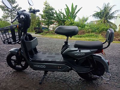 Xe đạp điện nhỏ gọn xinh xắn rất mới. Mua bán Xe điện tại Thành phố Vĩnh Long Vĩnh Long được đăng bởi Nguyễn Gia Thi