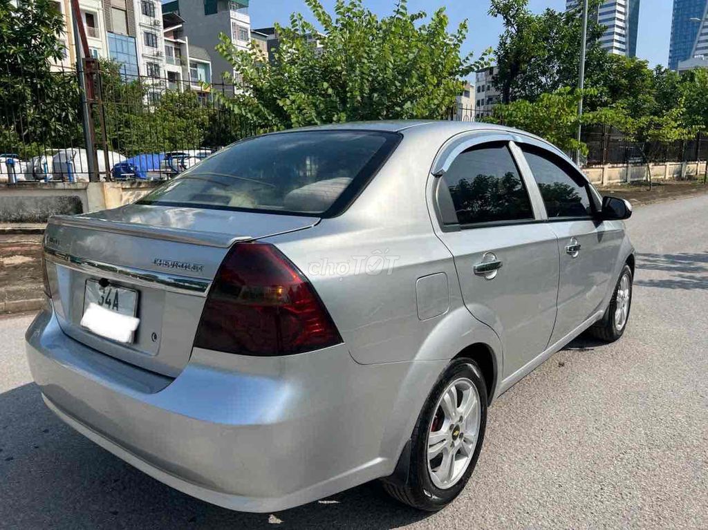 Chevrolet Aveo 2015 Bạc. Mua bán Ô tô tại Quận Hà Đông Hà Nội được đăng bởi Hiệp Xoăn Hà Đông hình 6