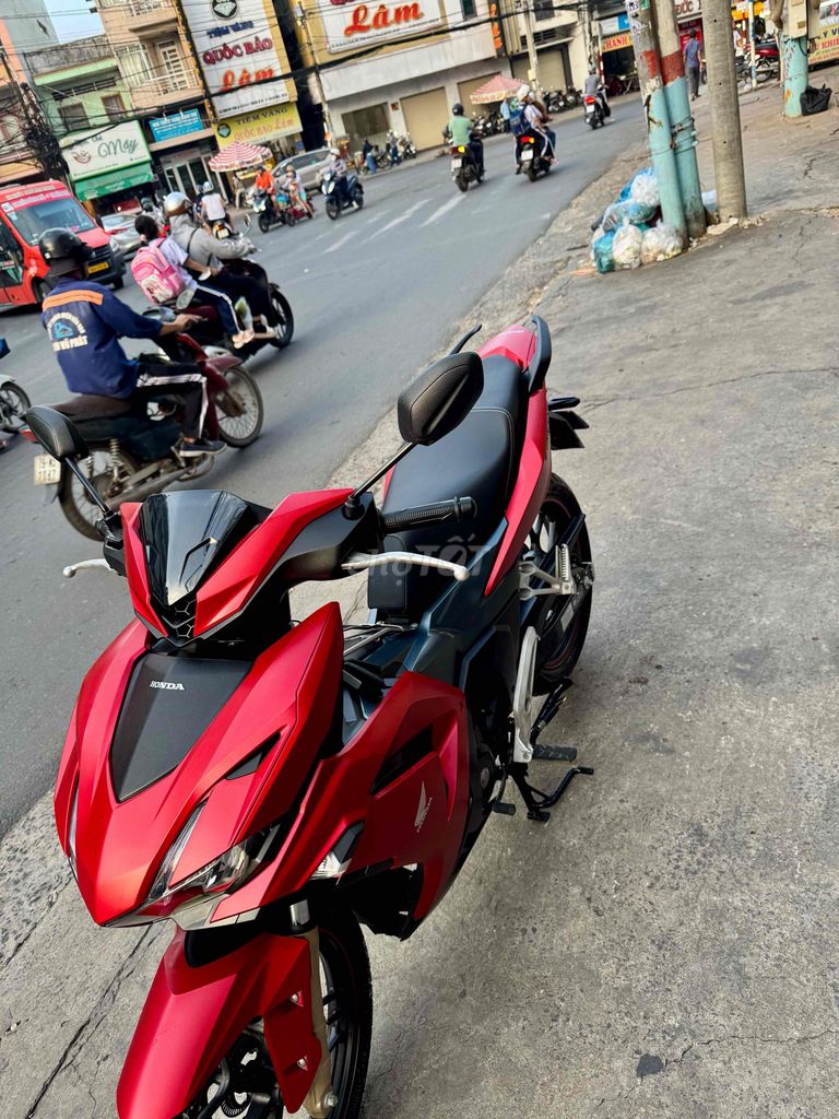 Honda Winner V3 ABS 2024 Đỏ nhám đen. Mua bán Xe máy tại Thành phố Biên Hòa Đồng Nai được đăng bởi XE MÁY CŨ THÀNH MỸ  hình 2