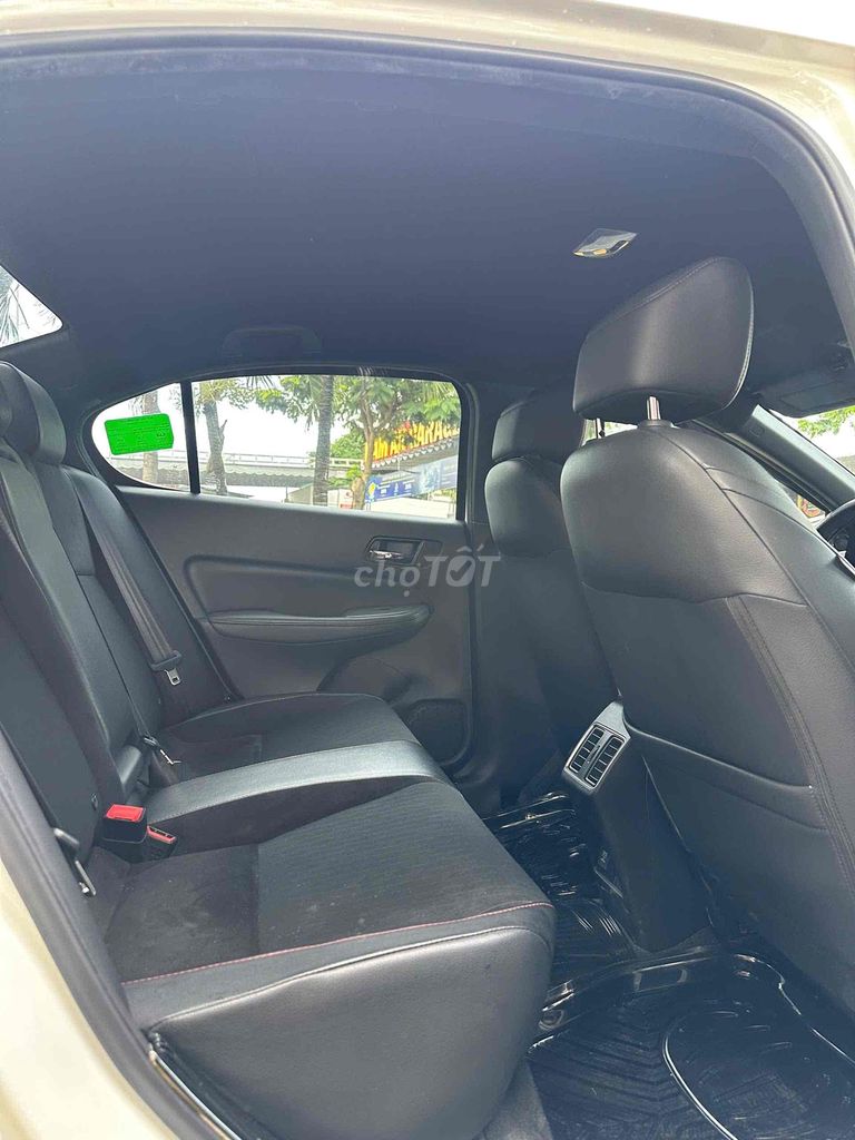 : Honda City 1.5 RS 2022 - 51K 20964 2. Odo: 47.00. Mua bán Ô tô tại Thành phố Dĩ An Bình Dương được đăng bởi Huy Luân Auto hình 9