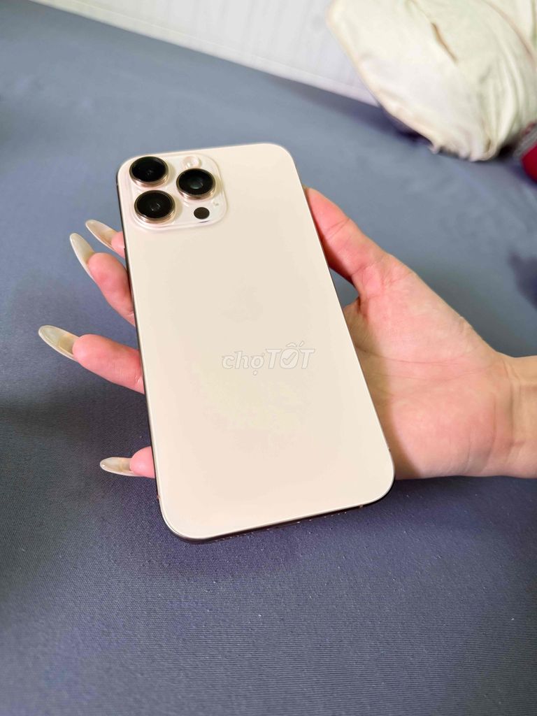 Apple iPhone 16 Pro Max 256GB Vàng. Mua bán Điện thoại tại Thành phố Dĩ An Bình Dương được đăng bởi Phạm Út hình 1