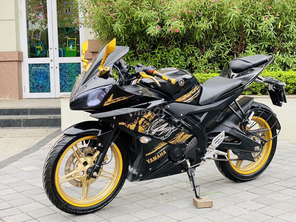 YAMAHA R15 V2 NHẬP KHẨU CỰC HÓT  2018. Mua bán Xe máy tại Quận Nam Từ Liêm Hà Nội được đăng bởi Minh Trí hình 4