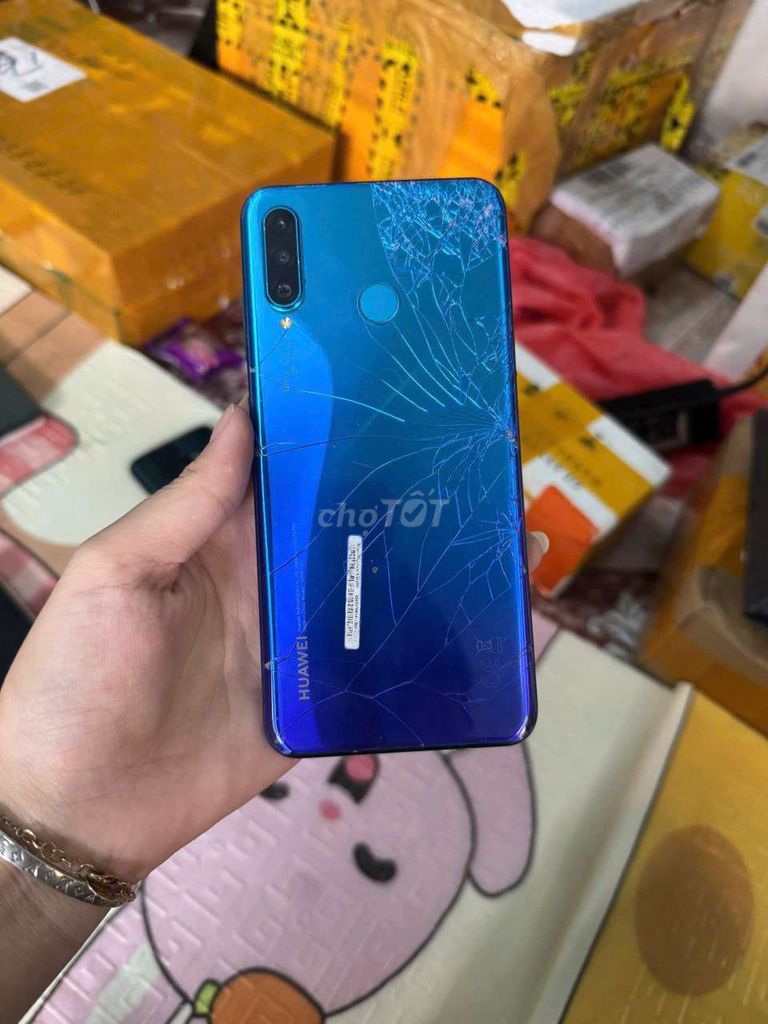 P30lite, r6 128g, zin full, nứt lưng. Mua bán Điện thoại tại Thành phố Thủ Dầu Một Bình Dương được đăng bởi Phước Mobile hình 1