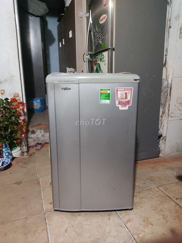Tủ lạnh Sanyo 90L ngon êm. Mua bán Tủ lạnh tại Huyện Thanh Trì Hà Nội được đăng bởi Tuan hình 1