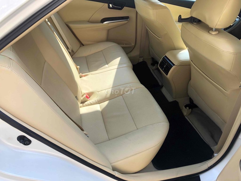 Toyota Camry 2018 2.0 E 70000 km. Mua bán Ô tô tại Quận Cầu Giấy Hà Nội được đăng bởi Tien Thanh hình 7