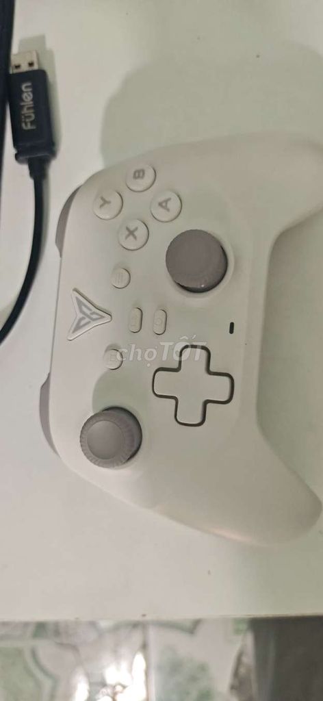 Tay cầm chơi game Flydigi Dune Fox Trắng. Mua bán Thiết bị chơi game tại Quận Liên Chiểu Đà Nẵng được đăng bởi Tinh Huynh hình 1