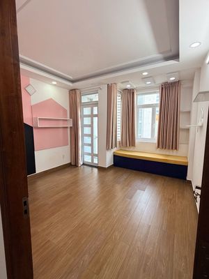 Аренда · 8 комн. · 104 м² · Quận Phú Nhuận, ул. Nguyễn Văn Trỗi