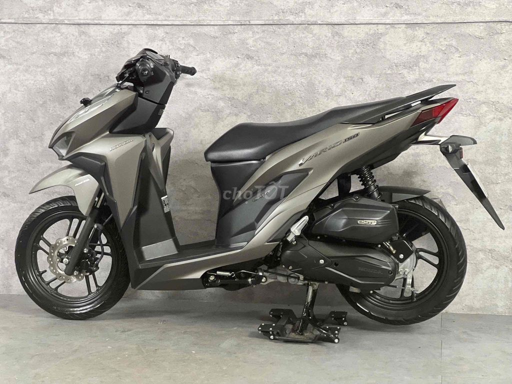 Vario 150 2020 Коричнево-черный 10 000 км Госномер Срочно Владелец