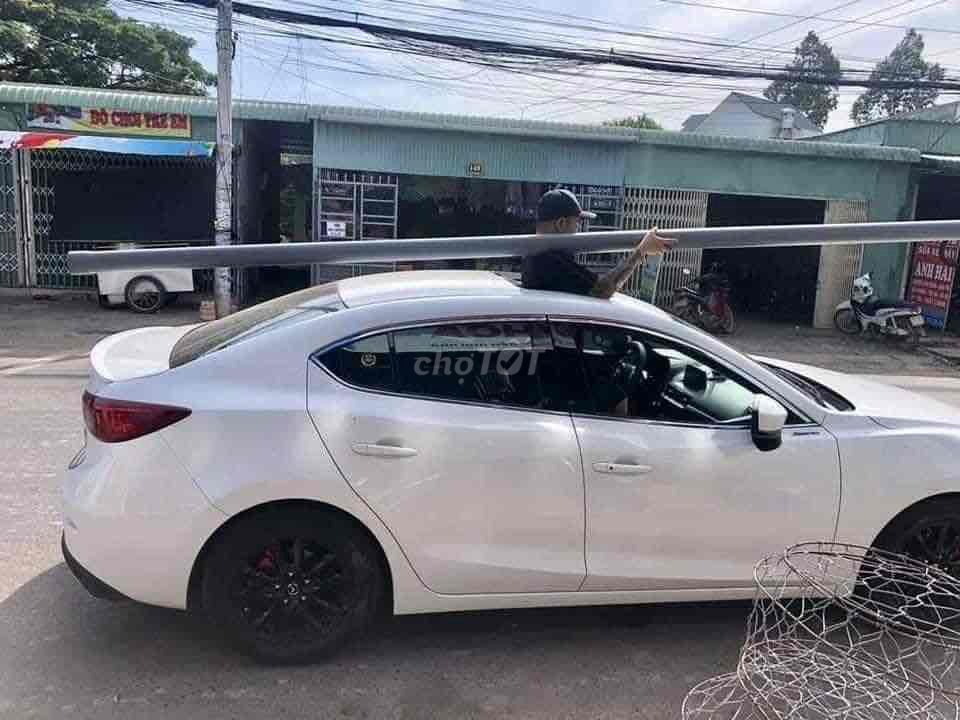 Mazda 3 2.0 phiên bản cao cấp nhất. Mua bán Ô tô tại Quận Tân Bình Tp Hồ Chí Minh được đăng bởi Shelly hình 10