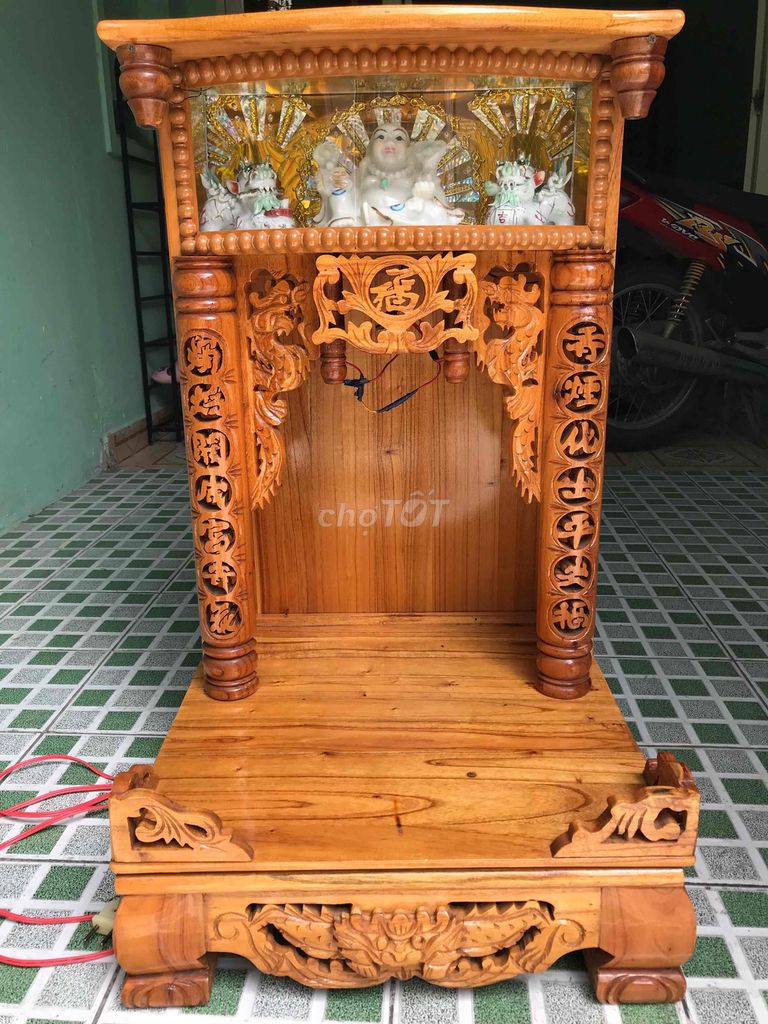 Bàn thờ Thần Tài gỗ tự nhiên, size lớn, mới 98%. Mua bán Nội thất, đồ gia dụng khác tại Thành phố Thuận An Bình Dương được đăng bởi Võ Thành Công hình 1