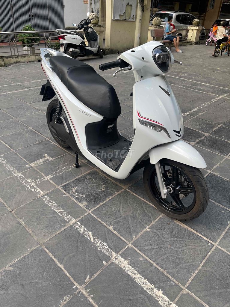 xe máy điện feliz s 2024 đi 4k km đẹp như mới.. Mua bán Xe điện tại Quận Thanh Xuân Hà Nội được đăng bởi Trần Phú hình 2