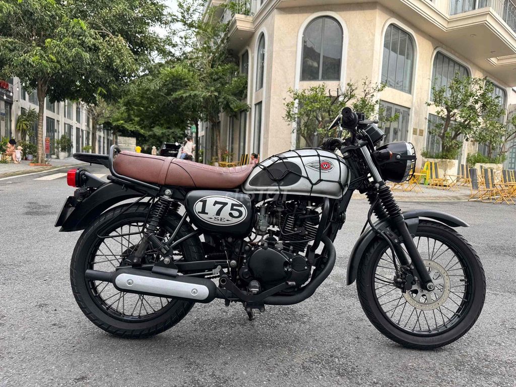 Kawasaki W175 2019 с документами, госномер 62
