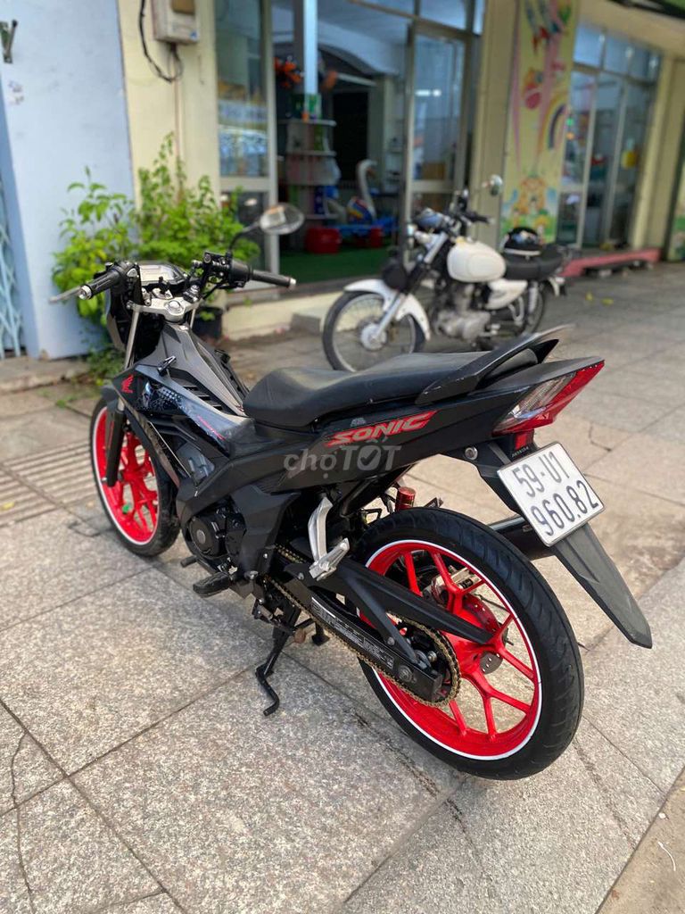 Honda sonic 150 2018 mới 90% Bstp chính chủ. Mua bán Xe máy tại Quận Tân Phú Tp Hồ Chí Minh được đăng bởi Tuanduy hình 2