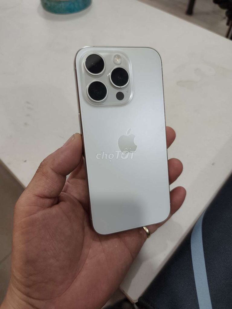 iPhone 15 Pro 128GB Trắng Quốc tế. Mua bán Điện thoại tại Quận Bình Thạnh Tp Hồ Chí Minh được đăng bởi Hoàng Giang hình 1