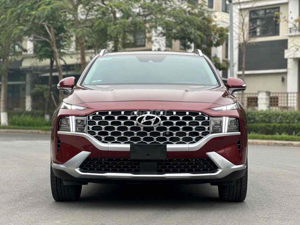 Hyundai Santa Fe 2/2024 2.2 Dầu Cao Cấp - 8000 km