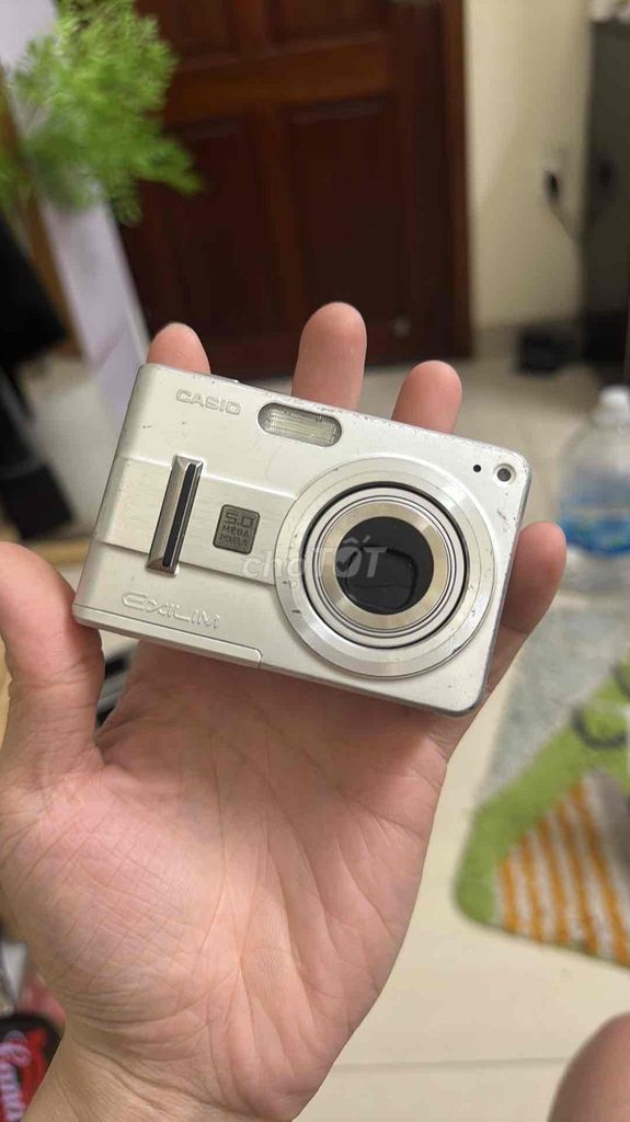 Máy ảnh Casio Z57 Bạc Hỏng nút chụp. Mua bán Máy ảnh, Máy quay tại Quận 1 Tp Hồ Chí Minh được đăng bởi LATONG hình 1
