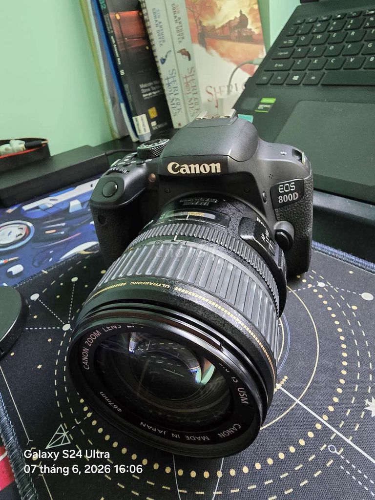 Máy ảnh Canon EOS 800D Đen APS-C 24.2MP. Mua bán Máy ảnh, Máy quay tại Quận Tân Phú Tp Hồ Chí Minh được đăng bởi Nhựt Minh hình 1