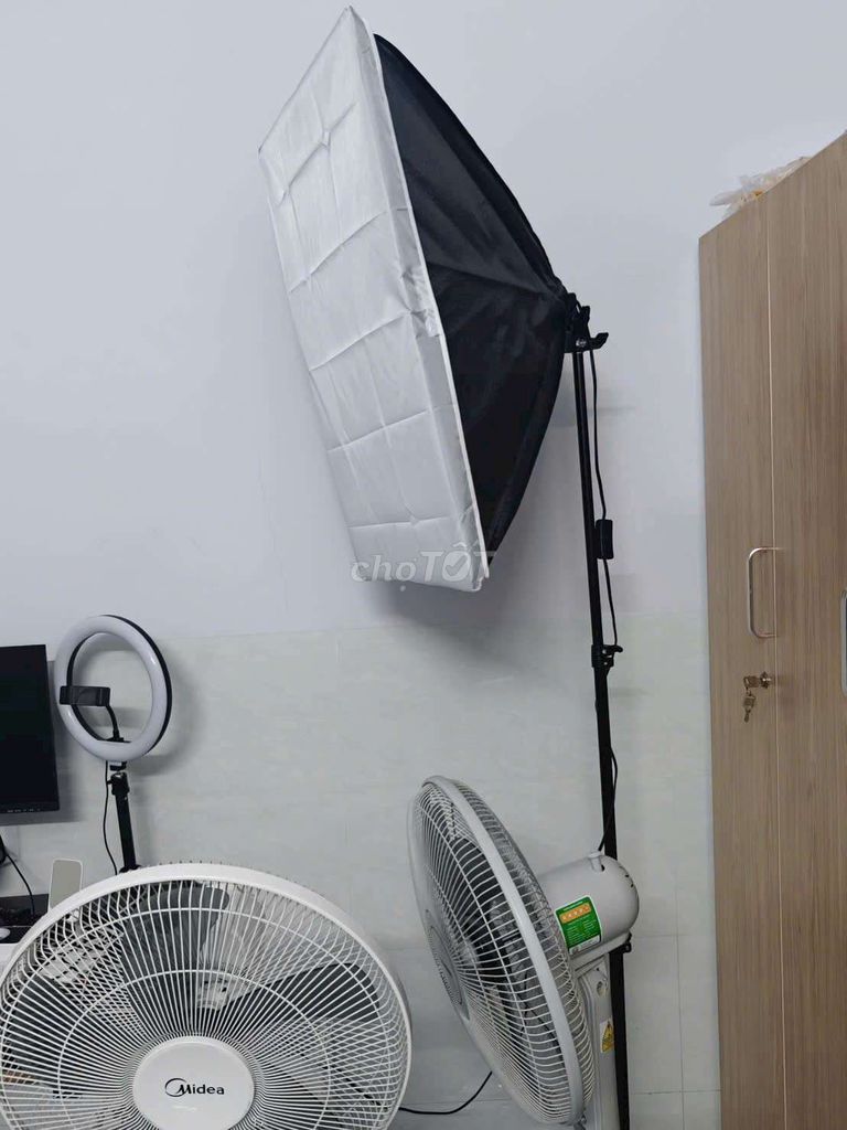 Đèn livestream 150W 3 chế độ màu . Mua bán Đèn tại Thành phố Nha Trang Khánh Hòa được đăng bởi Đức Thanh Vương hình 1