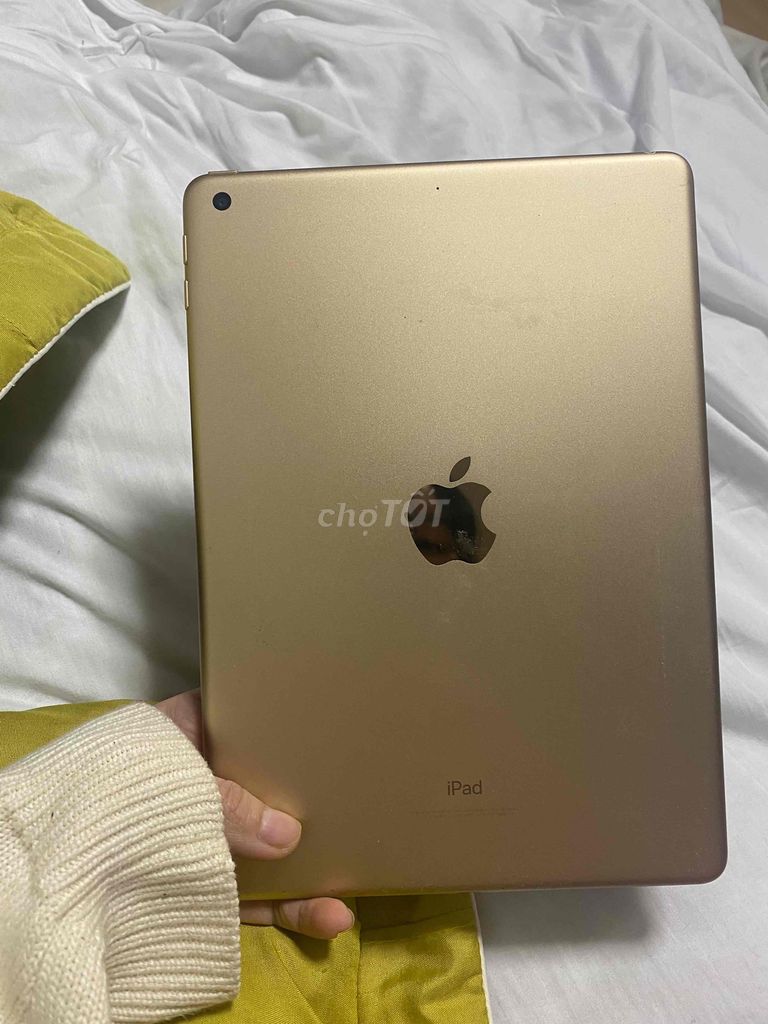 bán iPad gen5 128gb máy đẹp nguyên zin 42