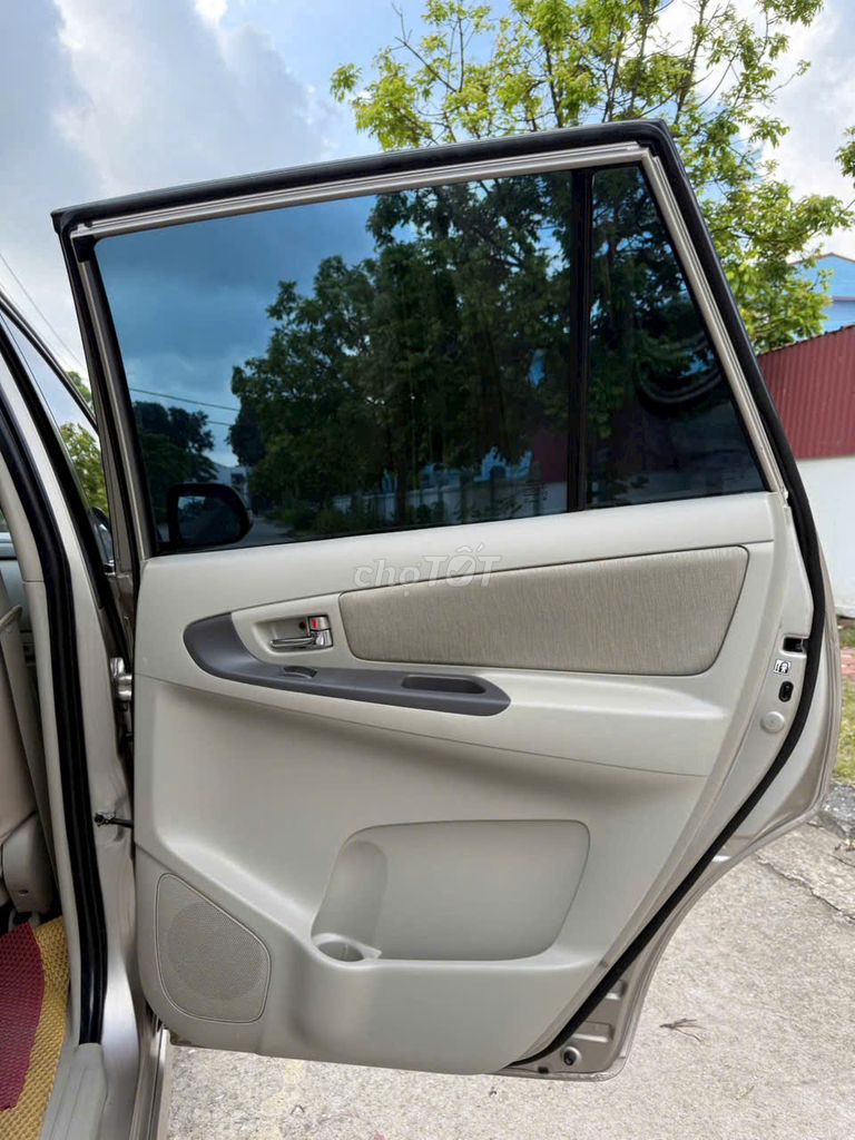 Toyota Innova 2015  - 10000 km,số sàn. Mua bán Ô tô tại Huyện Đông Anh Hà Nội được đăng bởi siêu thị ô tô Nhật Bắc hình 9