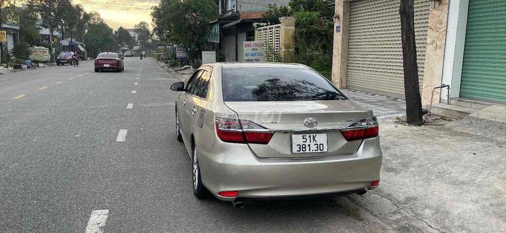 Toyota Camry 2018 2.5Q Vàng cát. Mua bán Ô tô tại Thị xã Bến Cát Bình Dương được đăng bởi Vũ Hiền hình 2