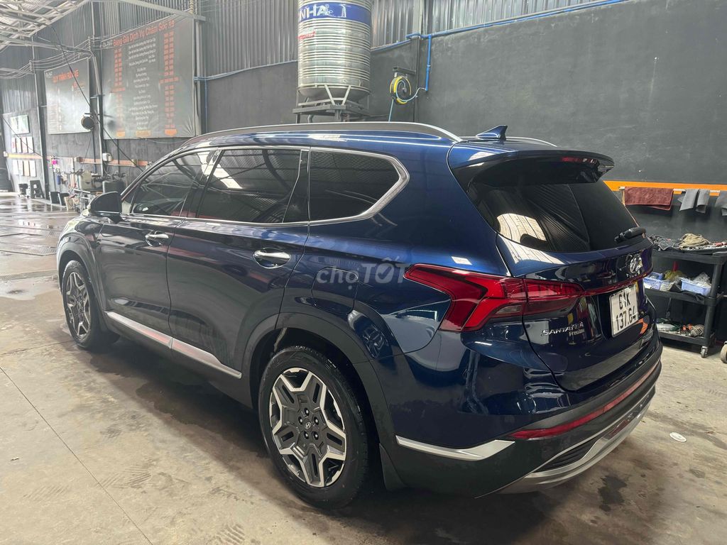 Hyundai Santa Fe 2022 2.5 Xăng Cao Cấp - 51000 km. Mua bán Ô tô tại Thành phố Dĩ An Bình Dương được đăng bởi Long hình 2
