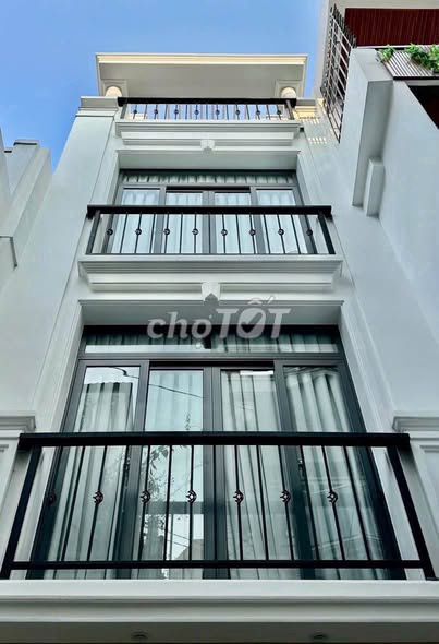 Bán nhà Trần Cao Vân Phú Nhuận 33m2 4 tầng 5PN hẻm xe tải